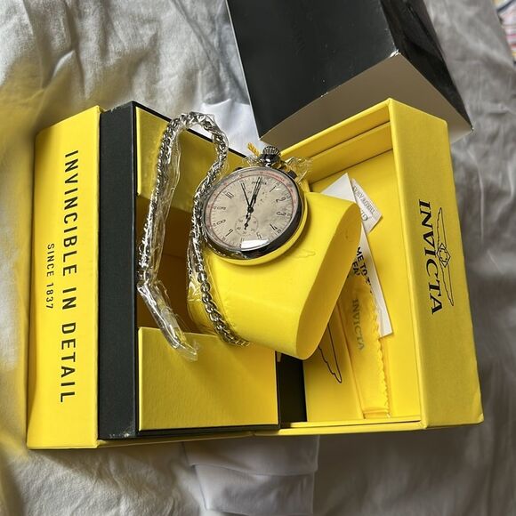 Brand new Invicta watch - Picture 4 of 6